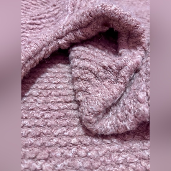 Small SO V-Neck Sweater - Picture 7 of 7